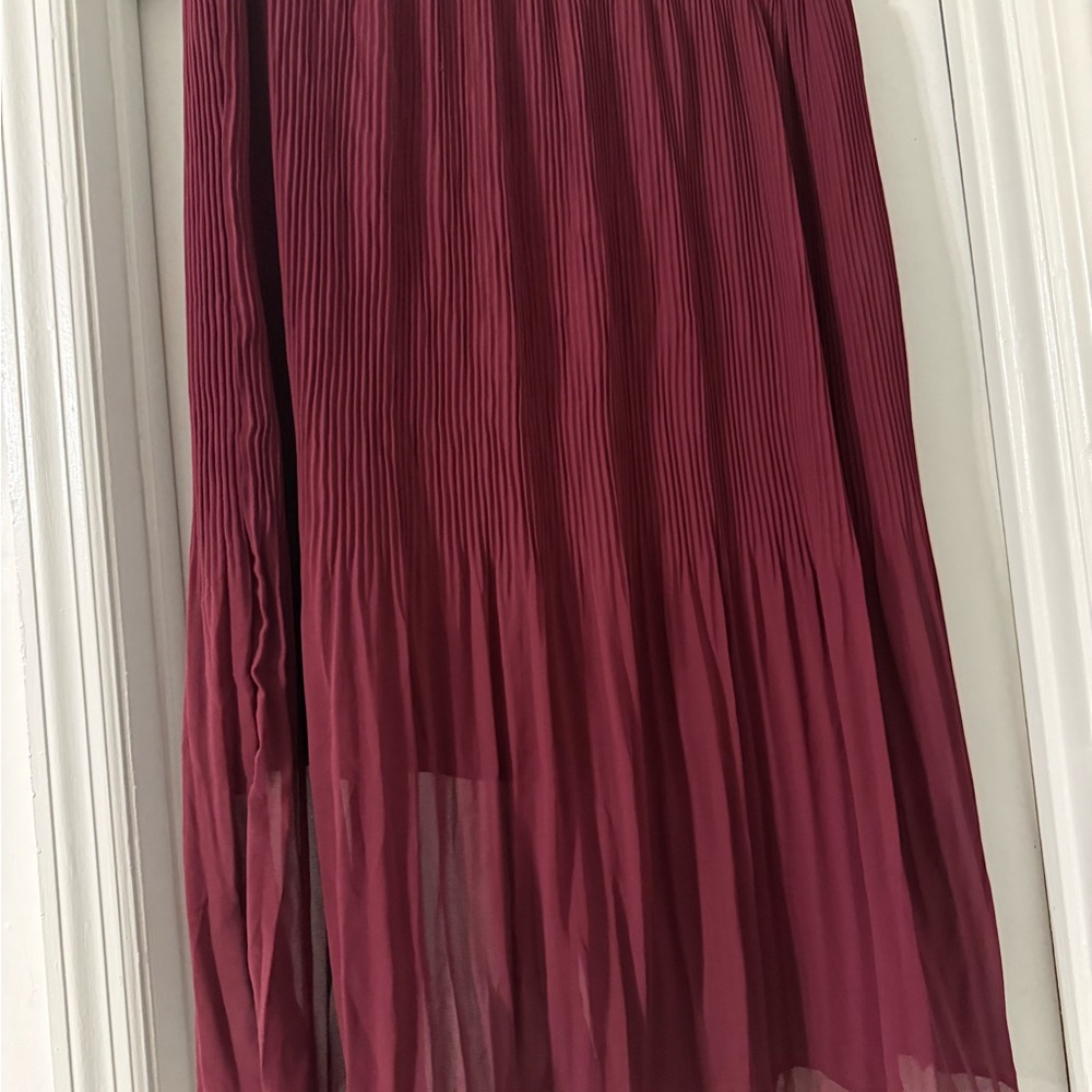 Wine Pleated Midi Skirt - Picture 4 of 4